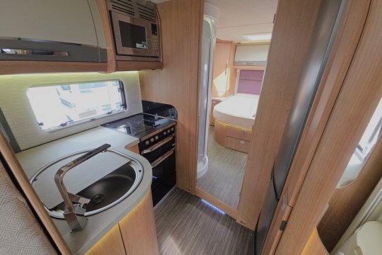 Auto-Trail-Frontier-Delaware-Interior-Kitchen.jpg