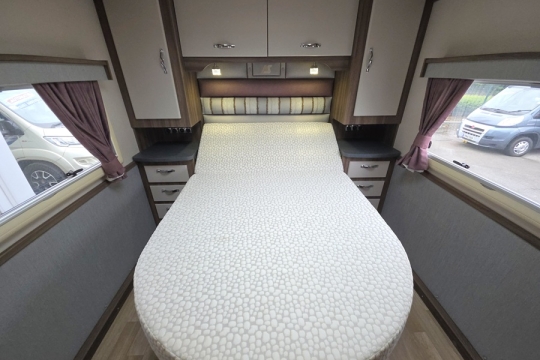 Auto-Sleepers-Corinium-RB-Interior-Bed.jpg