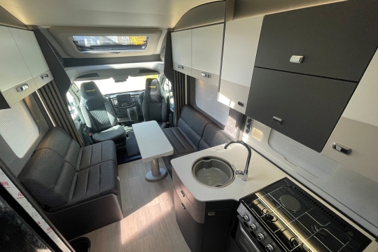swift-trekker-584-interior-living-overview.jpg