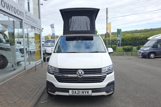 VW-Transporter-Exterior-Front.jpg