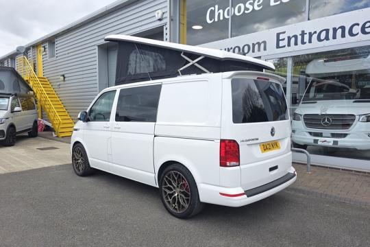 VW-Transporter-Exterior-Rear-Side.jpg