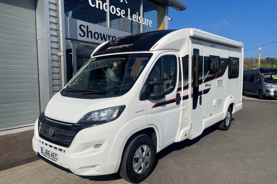 swift-rio-320-exterior-front-side.jpg