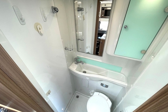 swift-rio-320-interior-washroom.jpg