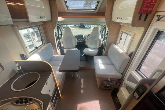 burstner-delfin-interior-front-lounge.jpg