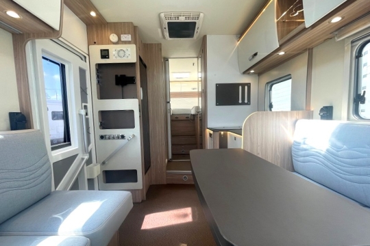 burstner-delfin-interior-to-rear.jpg
