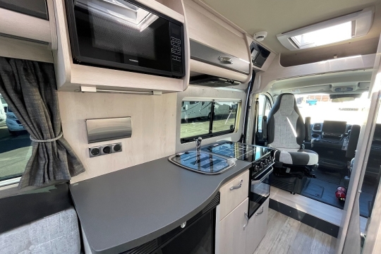 auto-sleepers-warwick-xl-interior-kitchen.jpg
