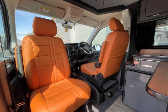vw-monte-carlo-interiro-cab-seats.jpg