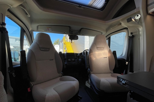 swift-escape-694-interior-cab-seats.jpg