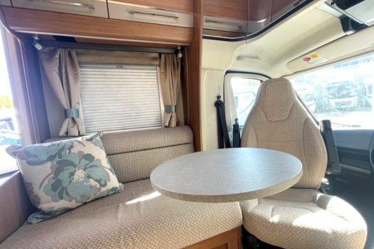 auto-trail-dakota-interior-side-seat.jpg