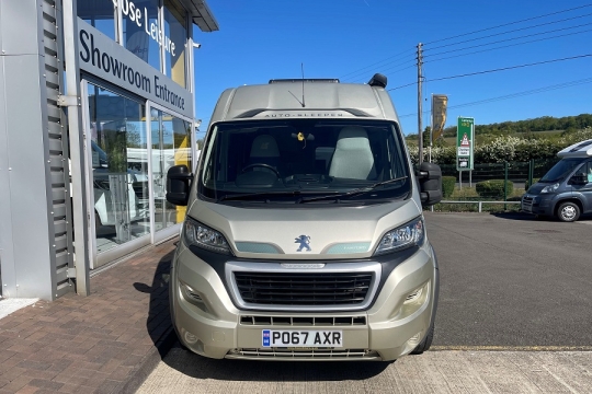 Auto-Sleepers-fairford-exterior-front.jpg