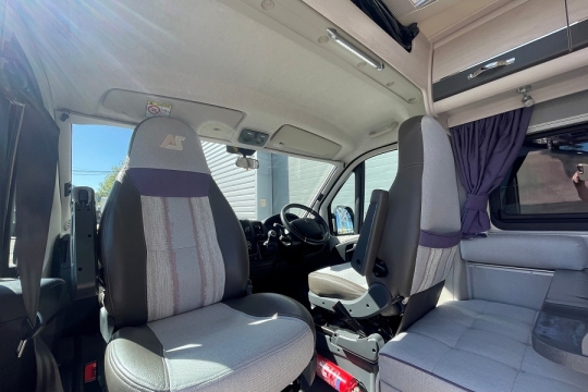 Auto-Sleepers-fairford-interior-cab.jpg