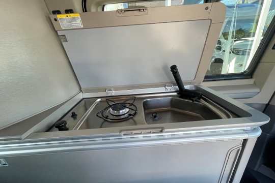 vw-california-ocean-interior-kitchen.jpg