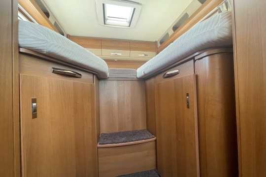 knaus-van-ti-650-interior-bedroom-storage.jpg