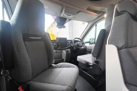 swift-voyager-485-interior-cab.jpg