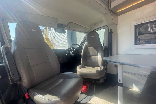 moto-trek-leisure-treka-interior-cab-seats.jpg