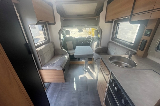 bailey-adamo-75-4i-interior-to-front.jpg