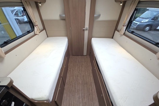 Elddis-Majestic-285-Interior-Beds.jpg