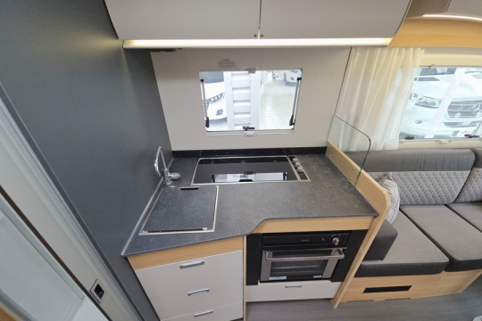 Adria-Matrix-Axess-600-DT-Interior-Kitchen.jpg