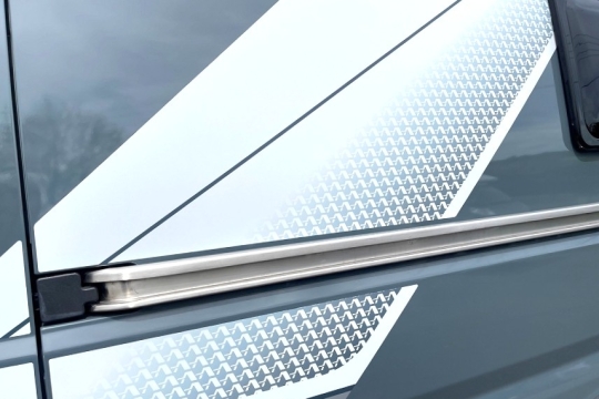ace-1200-slt-exterior-decal-pattern.jpg