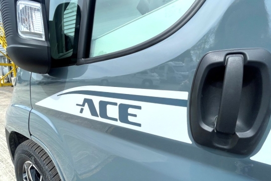 ace-1200-slt-exterior-side-logo.jpg