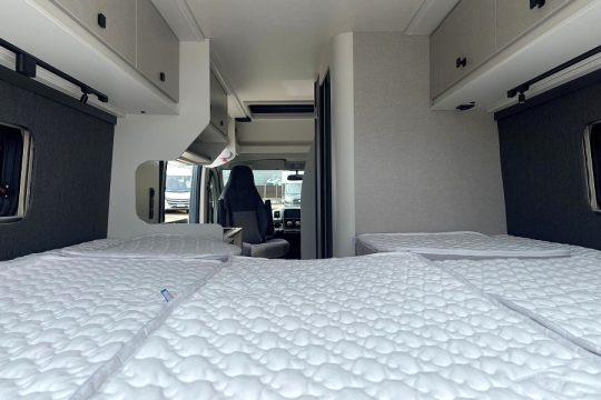 ace-1200-slt-interior-bed-to-front.jpg