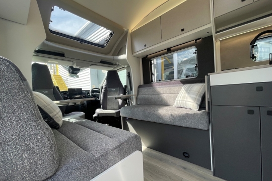 ace-1500-db-interior-front-lounge.jpg