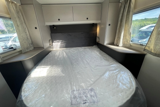 ace-1500-db-interior-bedroom.jpg