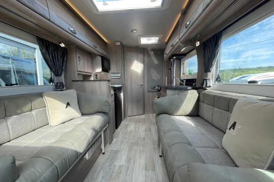 auto-sleepers-broadway-eb-interior-to-rear.jpg