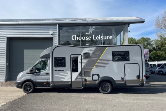 swift-trekker-594-exterior-side.jpg