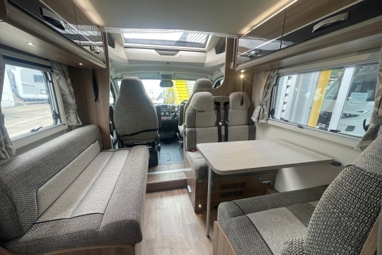 swift-bessacarr-hi-style-496-interior-front-lounge-2.jpg