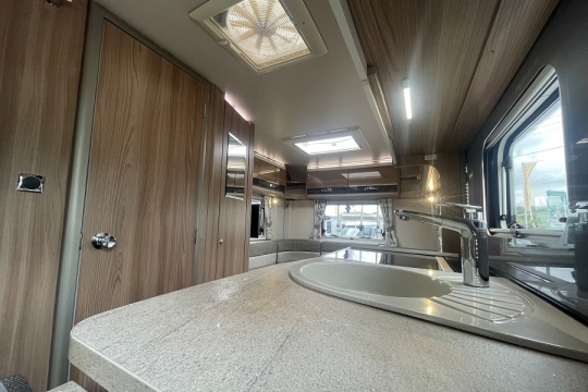 swift-bessacarr-hi-style-496-interior-kitchen-to-rear.jpg