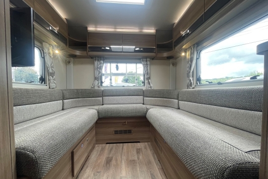 swift-bessacarr-hi-style-496-interior-rear-lounge.jpg
