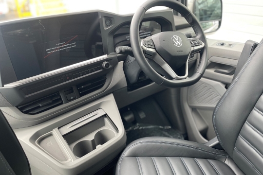 bespoke-explore-vw-t7-camper-interior-dash.jpg