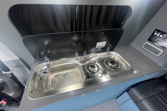 bespoke-explore-vw-t7-camper-interior-kitchen-top.jpg