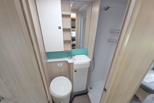 Auto-Trail-F72-Interior-Bathroom.jpg