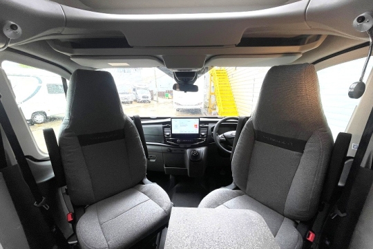 swift-voyager-540-interior-cab.jpg