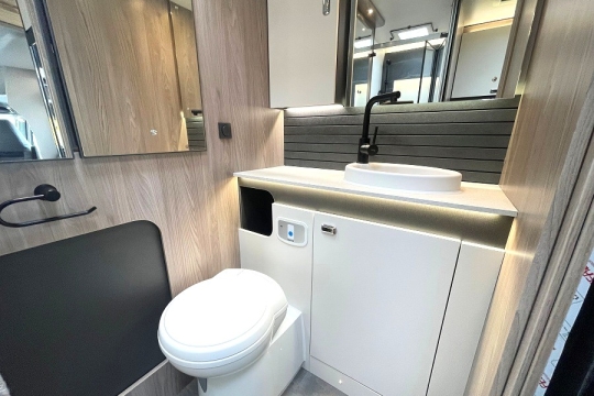 swift-voyager-540-interior-washroom.jpg