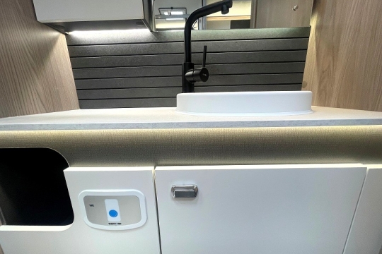 swift-voyager-540-interior-washroom-2.jpg