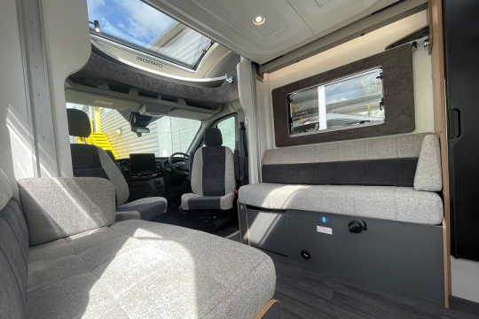 bailey-adamo-75-4-dl-interior-front-lounge.jpg