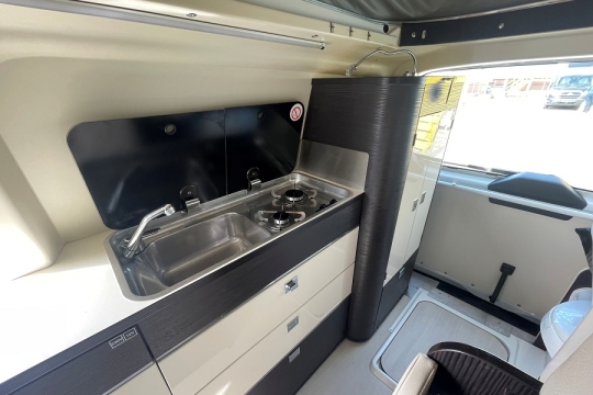 vw-kepler-one-interior-kitchen.jpg