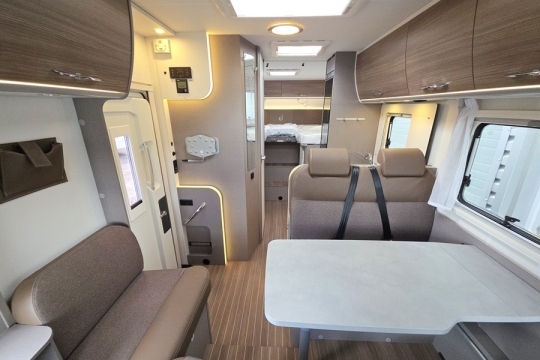 Etrusco-I-6900-SB-Interior-Front-to-Rear.jpg