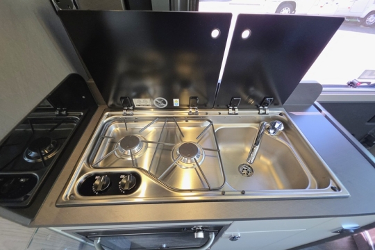 Swift-Carrera-194-Interior-Kitchen-Top.jpg