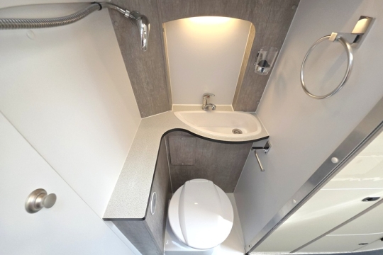 Wildax-Solaris-XL-Interior-Bathroom.jpg