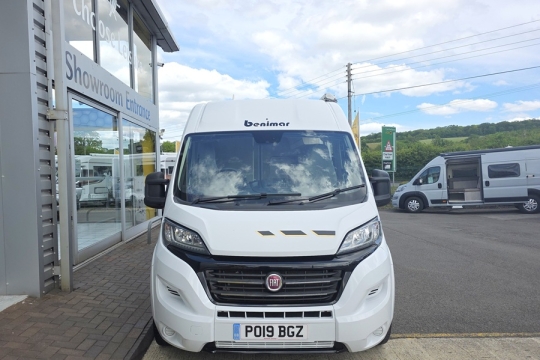Benimar-Benivan-120-Exterior-Front.jpg