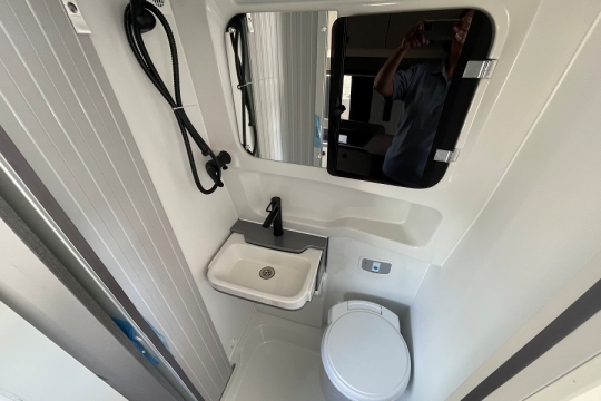 ace-1200-GLT-interior-bathroom.jpg