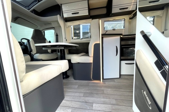 mclouis-fusion-373-interior-from-door.jpg