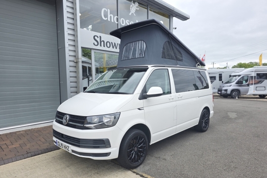 VW-Transporter-Exterior-Front-Side.jpg