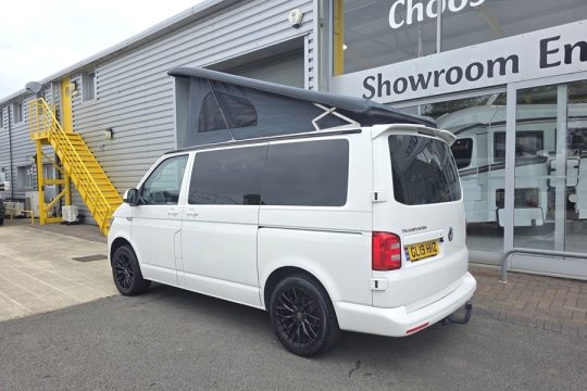 VW-Transporter-Exterior-Rear-Side.jpg