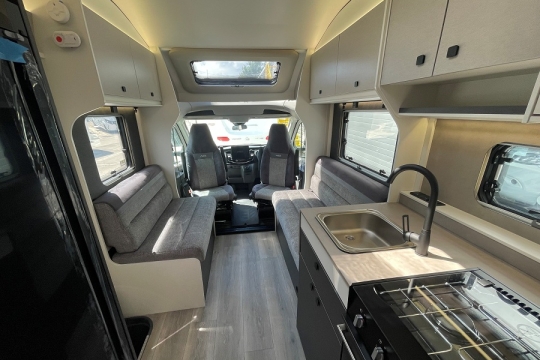ace-1500-sl-interior-to-front.jpg