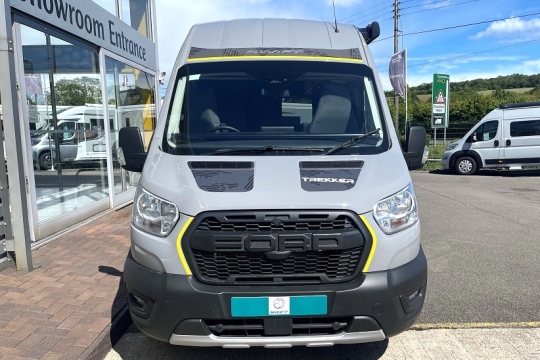 swift-trekker-xl-exterior-front.jpg